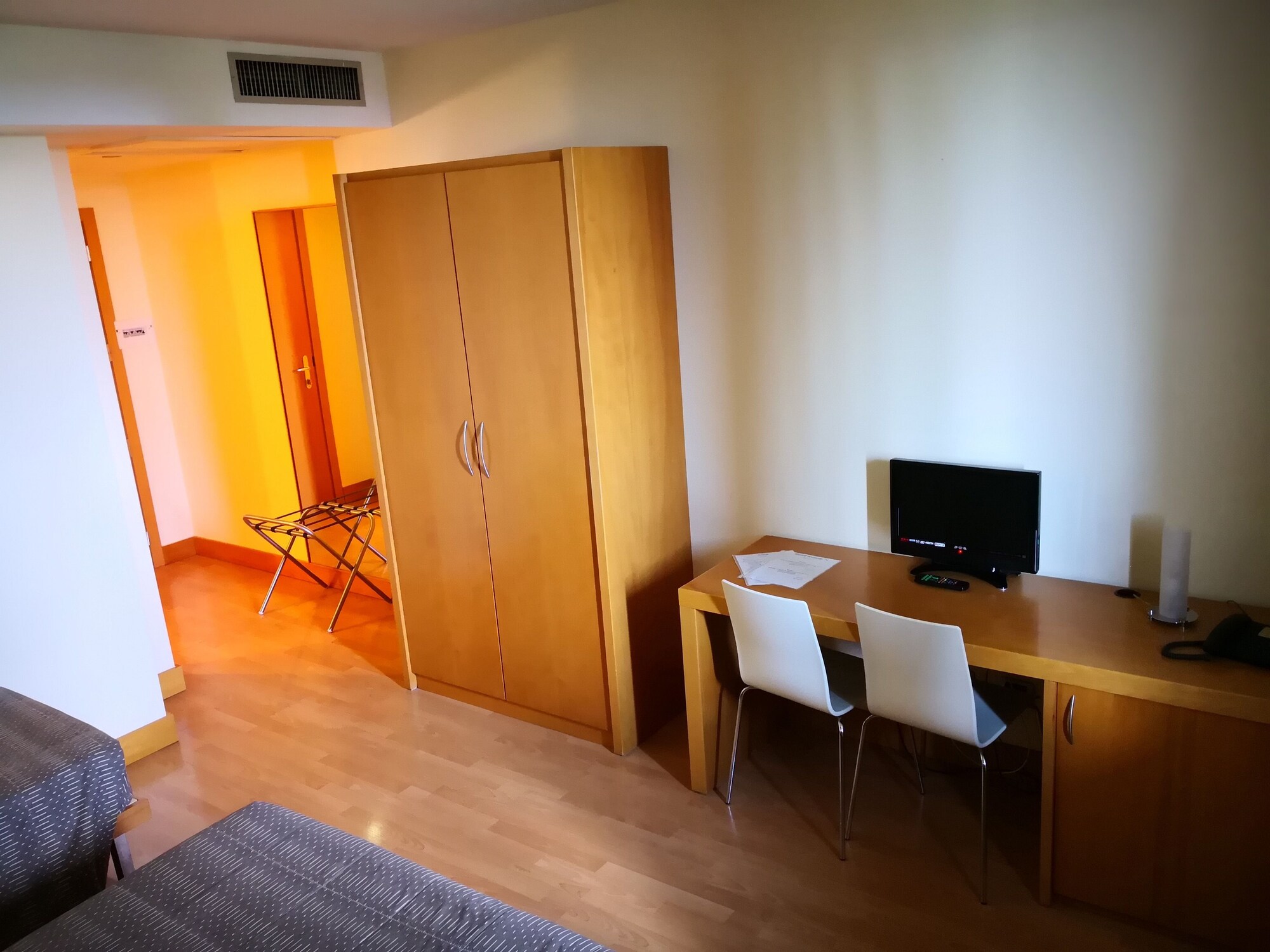 Comfort, Triple, 1 Queen and 1 Single Bed, Garden View