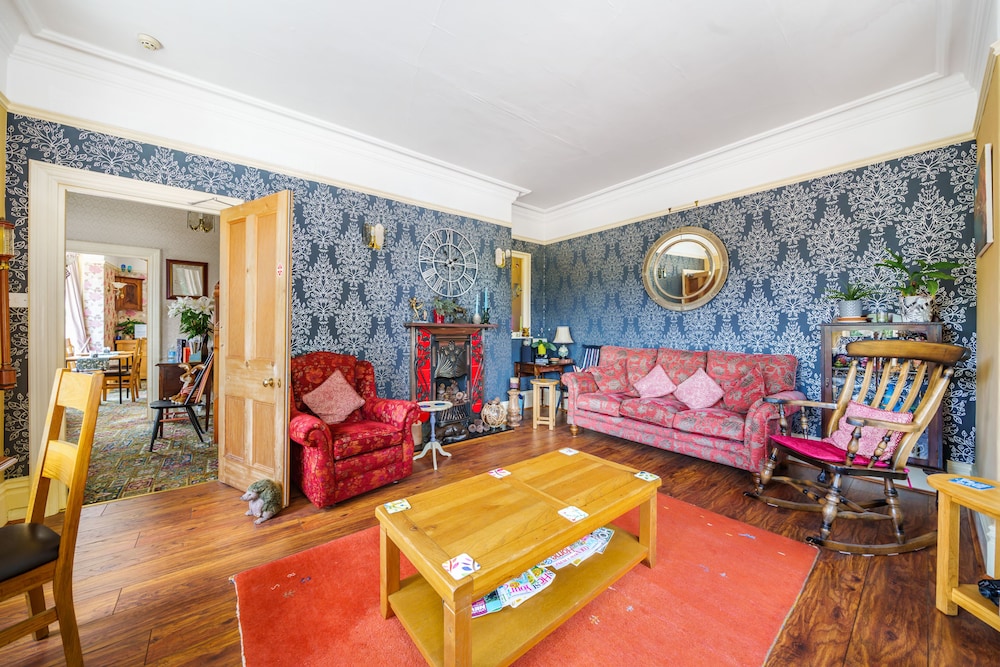 Ingleside Guest House 30/49