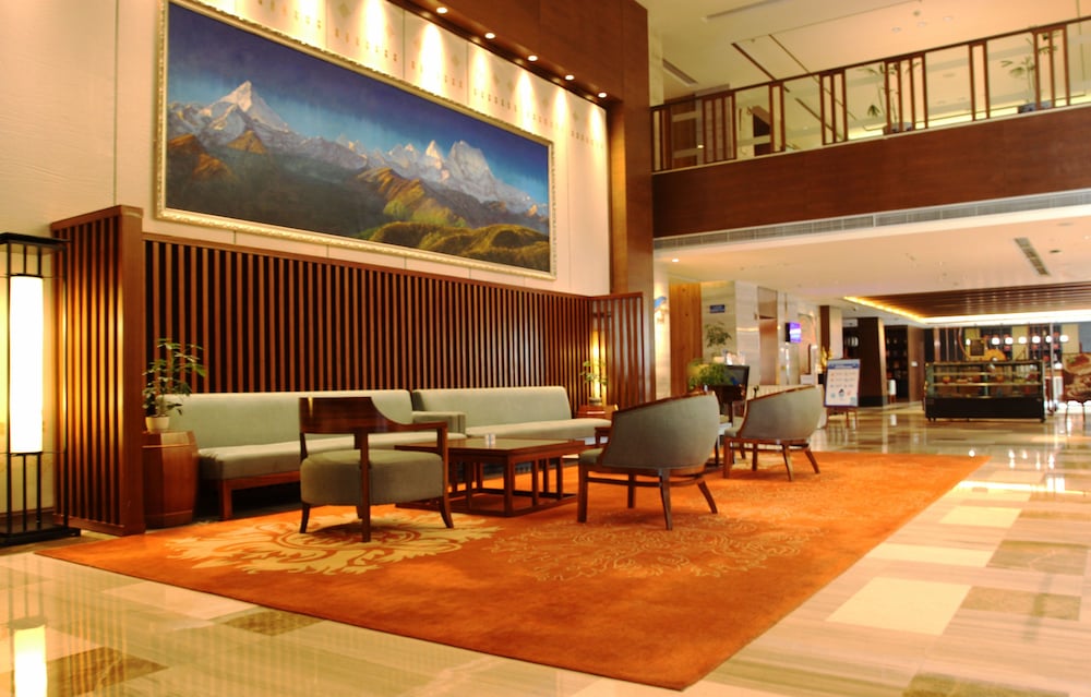 Crowne Plaza Yading 56/81