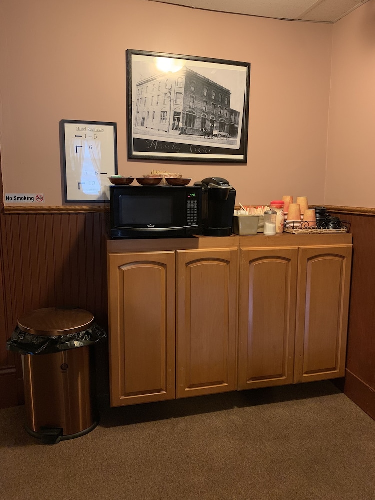 The Hotel Belvidere 30/41