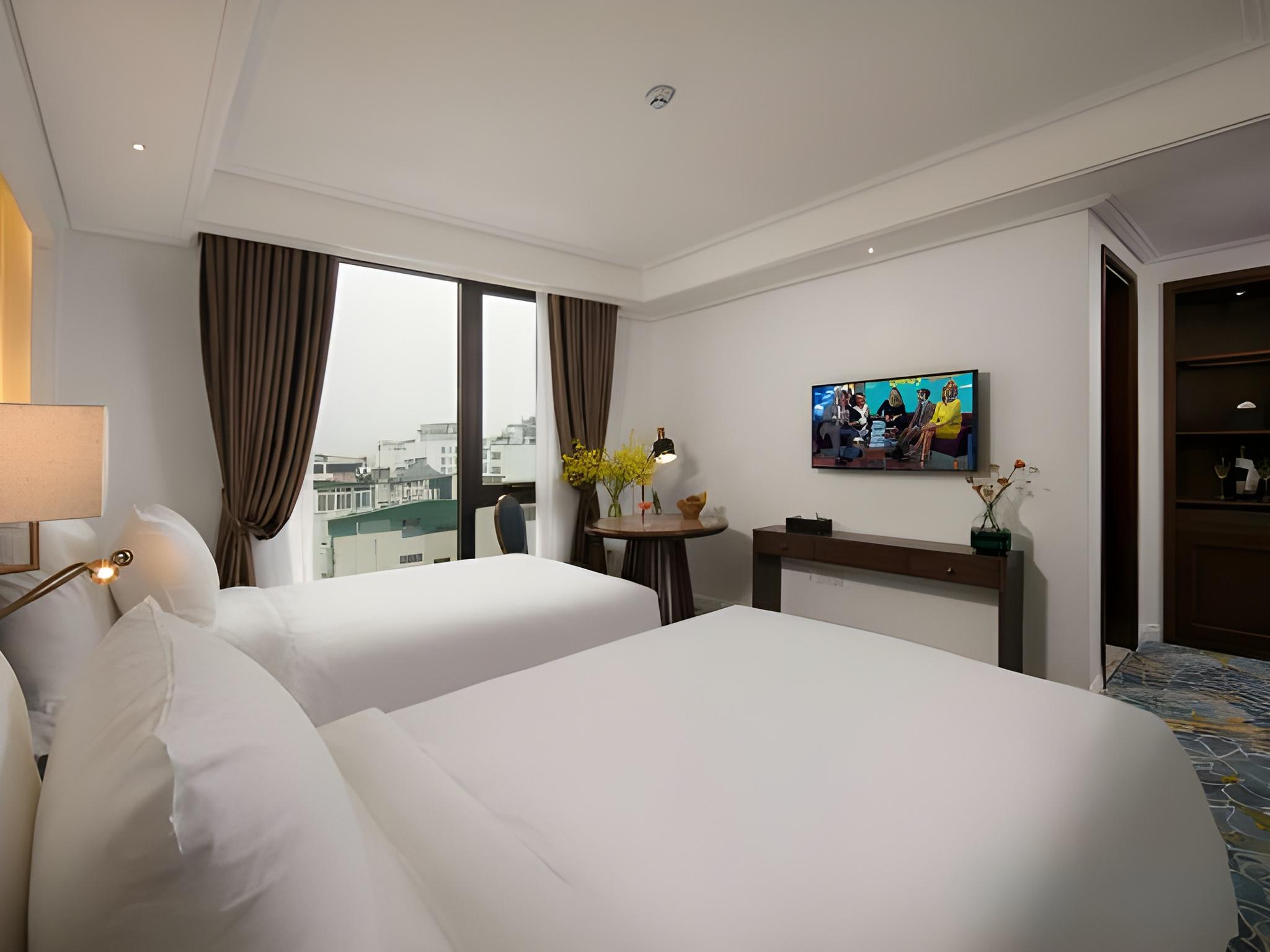 Sapphire Quarter, Twin Beds, Quadruple View