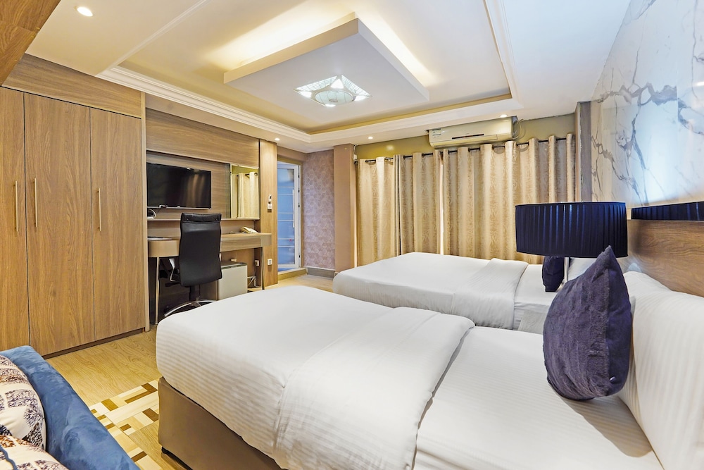 OYO 338 Transworld Hotel 24/39