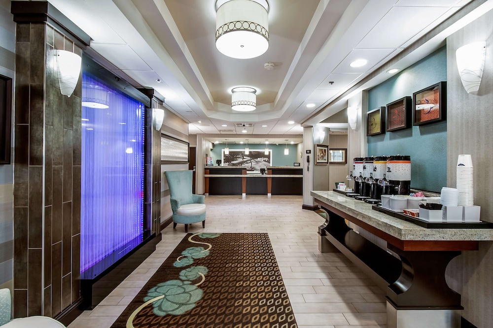 Hampton Inn Columbus West 6/45