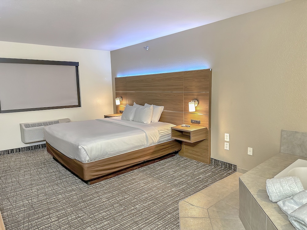 Estherville Hotel Amp Suites 7/50