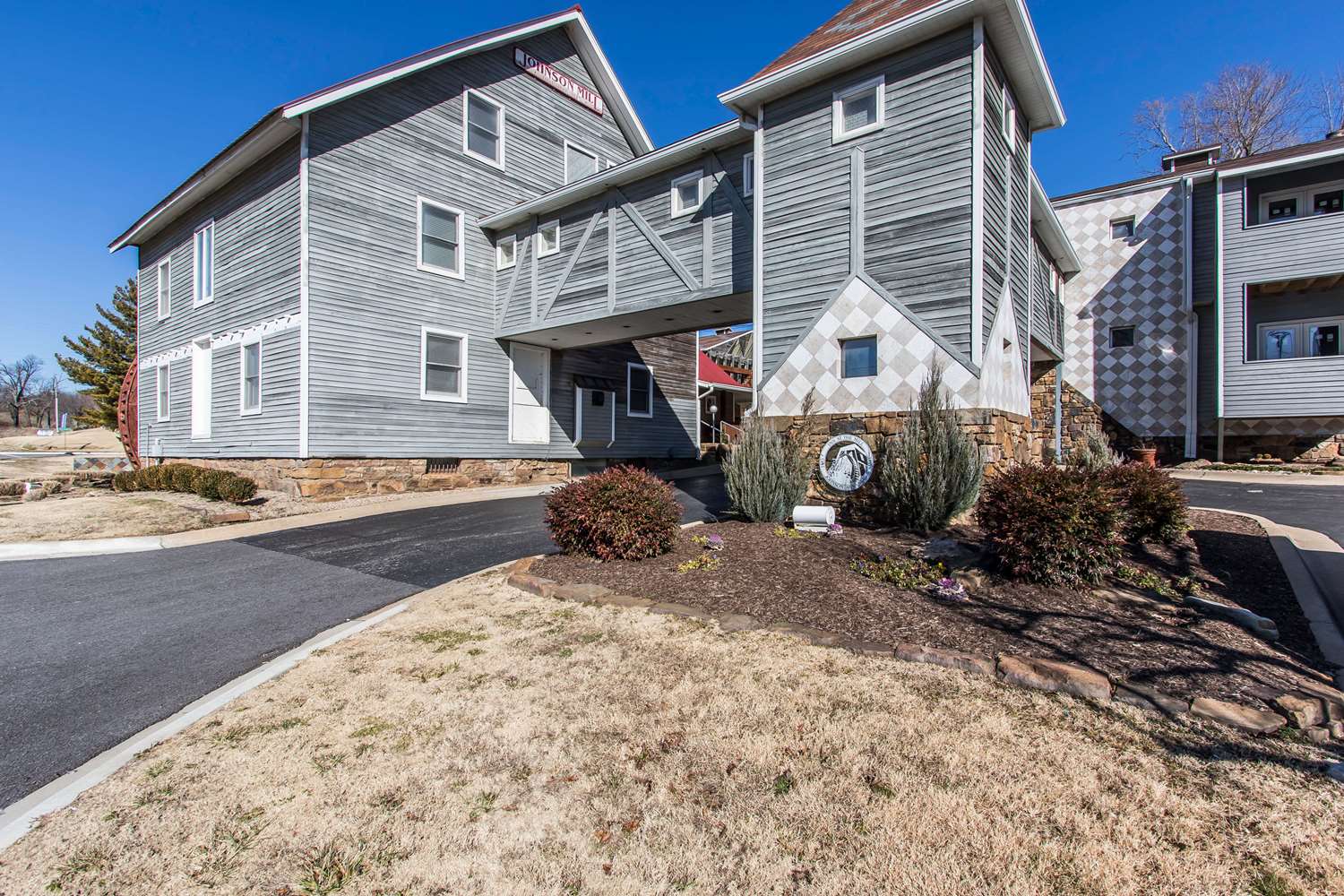 Inn at the Mill, an Ascend Collection Hotel 39/43