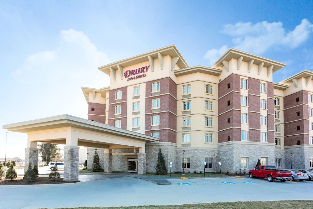 Drury Inn and Suites Louisville North 34/35