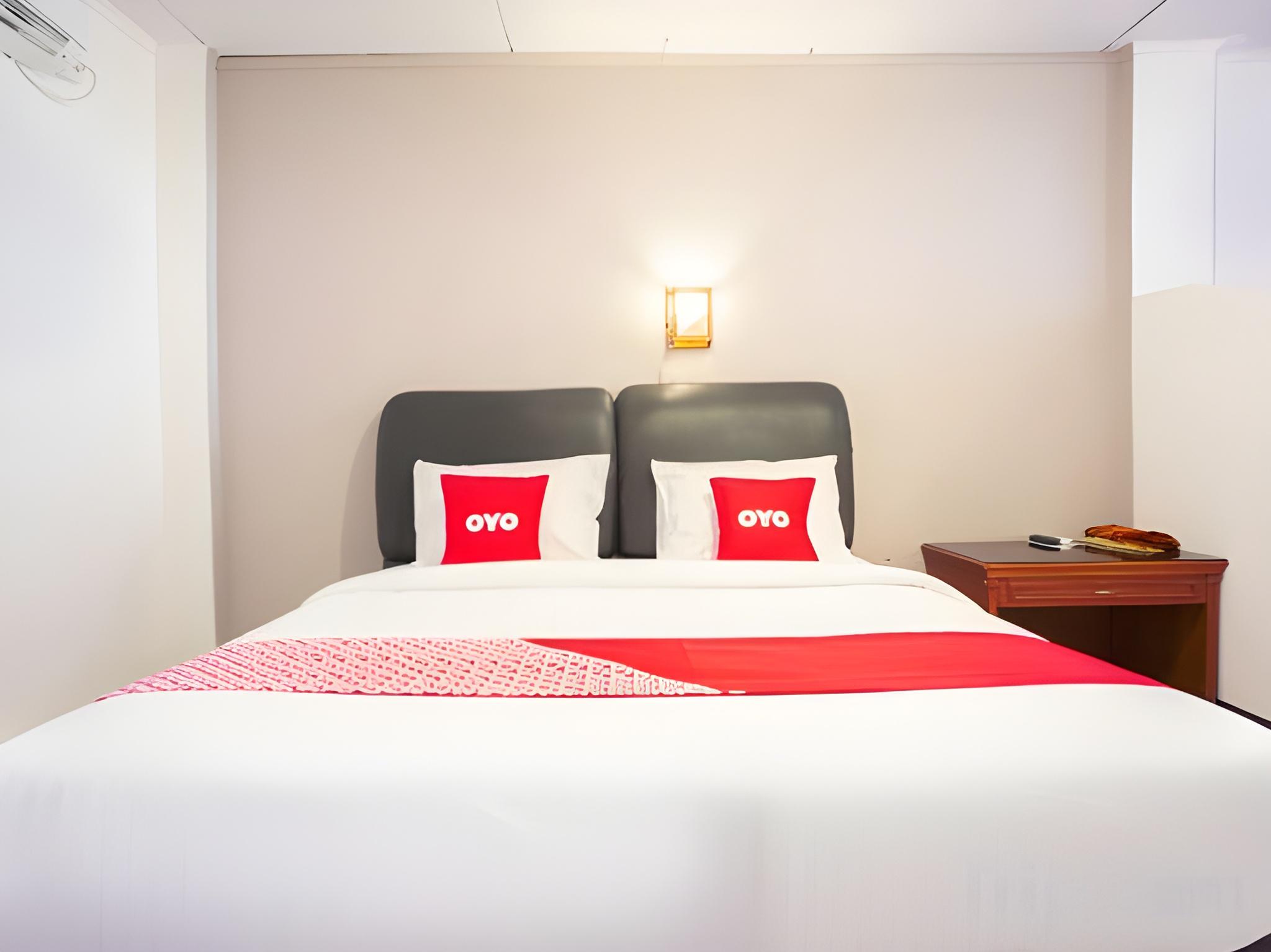 Indonesia, Deluxe, Double Bed