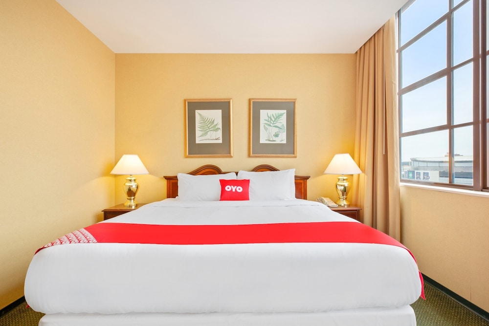 OYO Hotel St Louis Downtown City Center MO 6/22