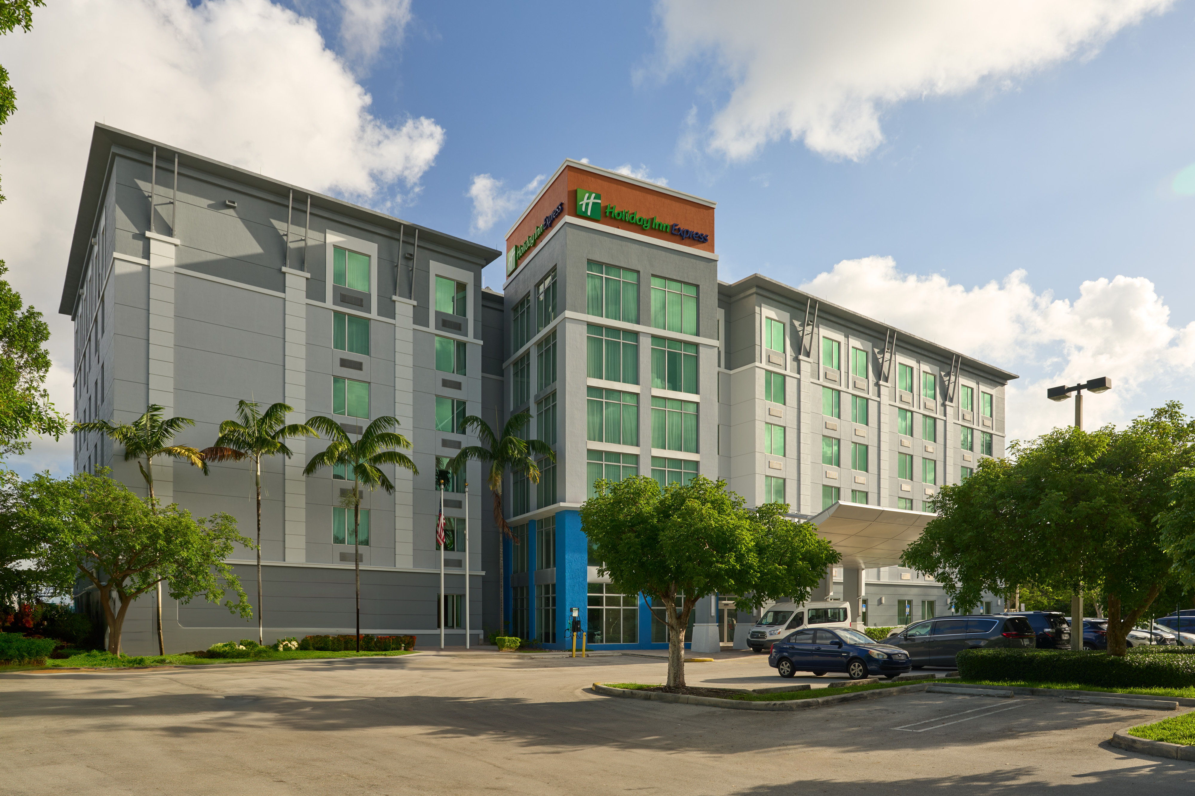 Holiday Inn Express Maimi airport-Blue Lagoon Area 49/49