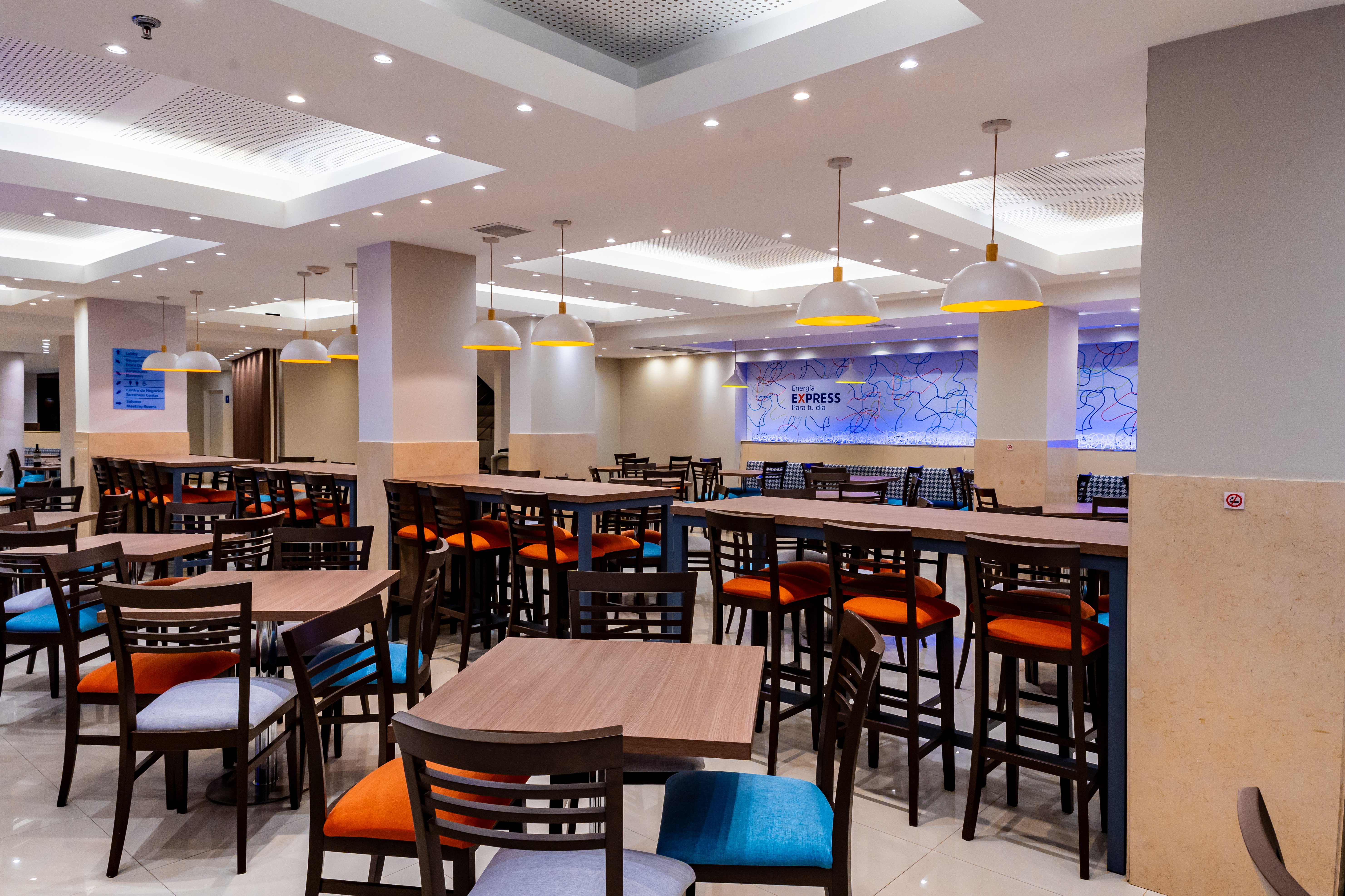 HOLIDAY INN EXPRESS ROSARIO 42/56