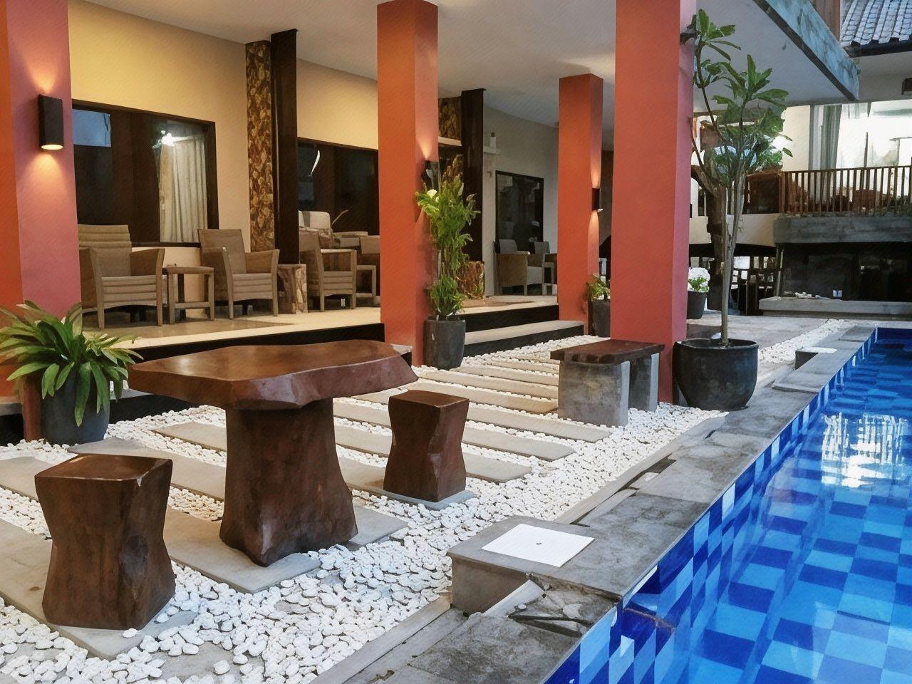 Uni Beach Hotel 11/25