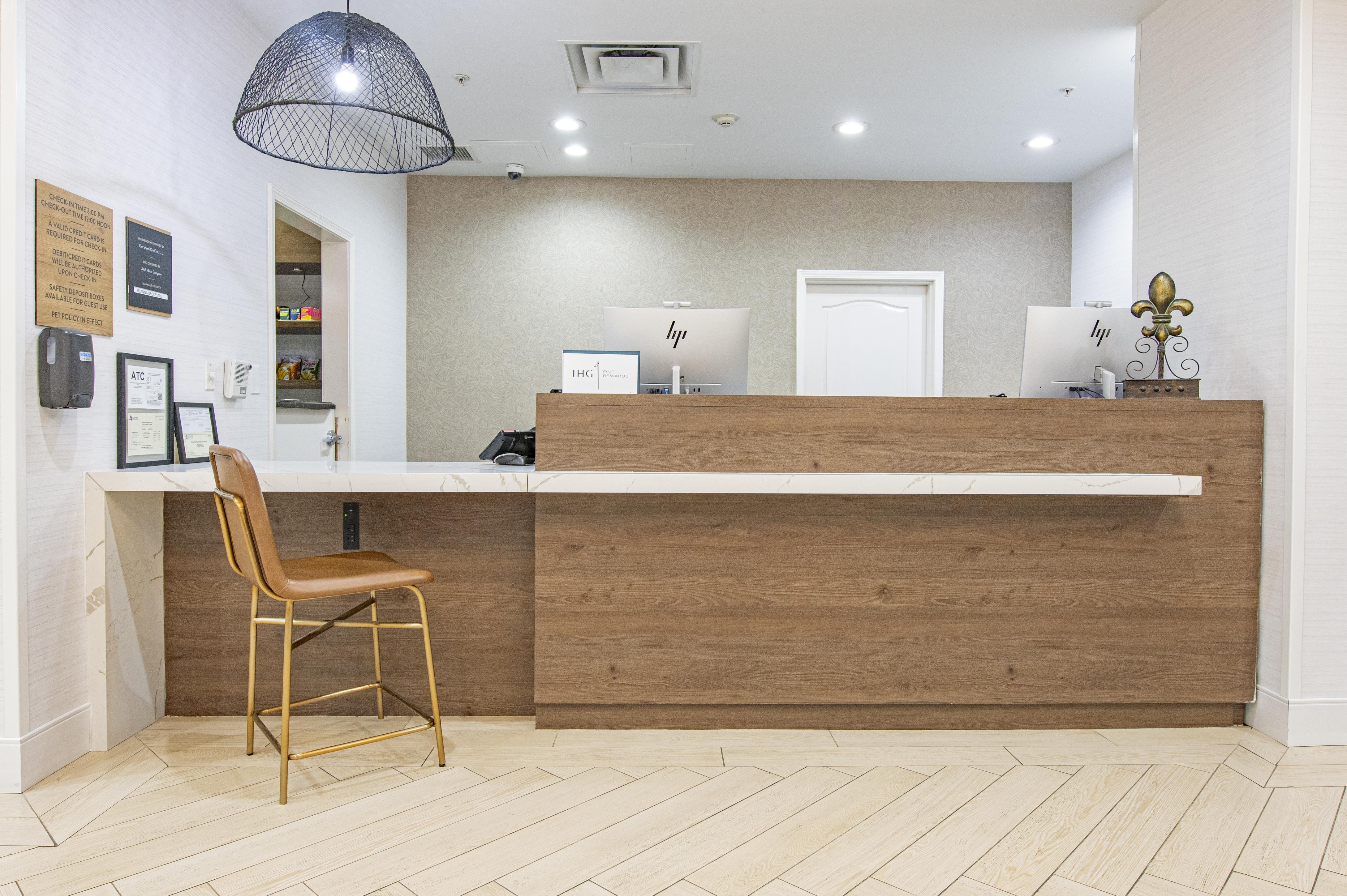 Staybridge Suites Lafayette Airport 9/63
