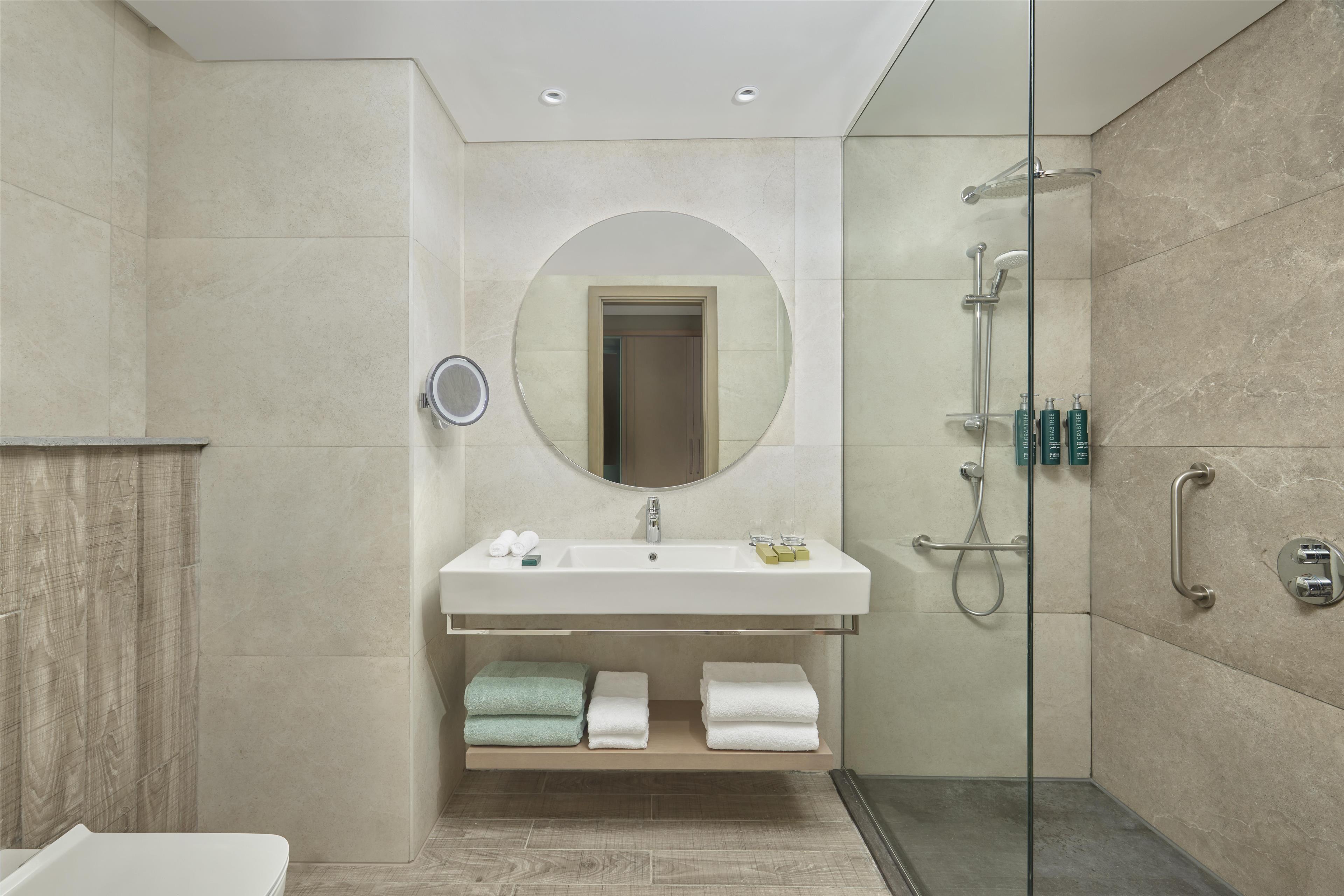 Superior, King Bed, Shared Pool