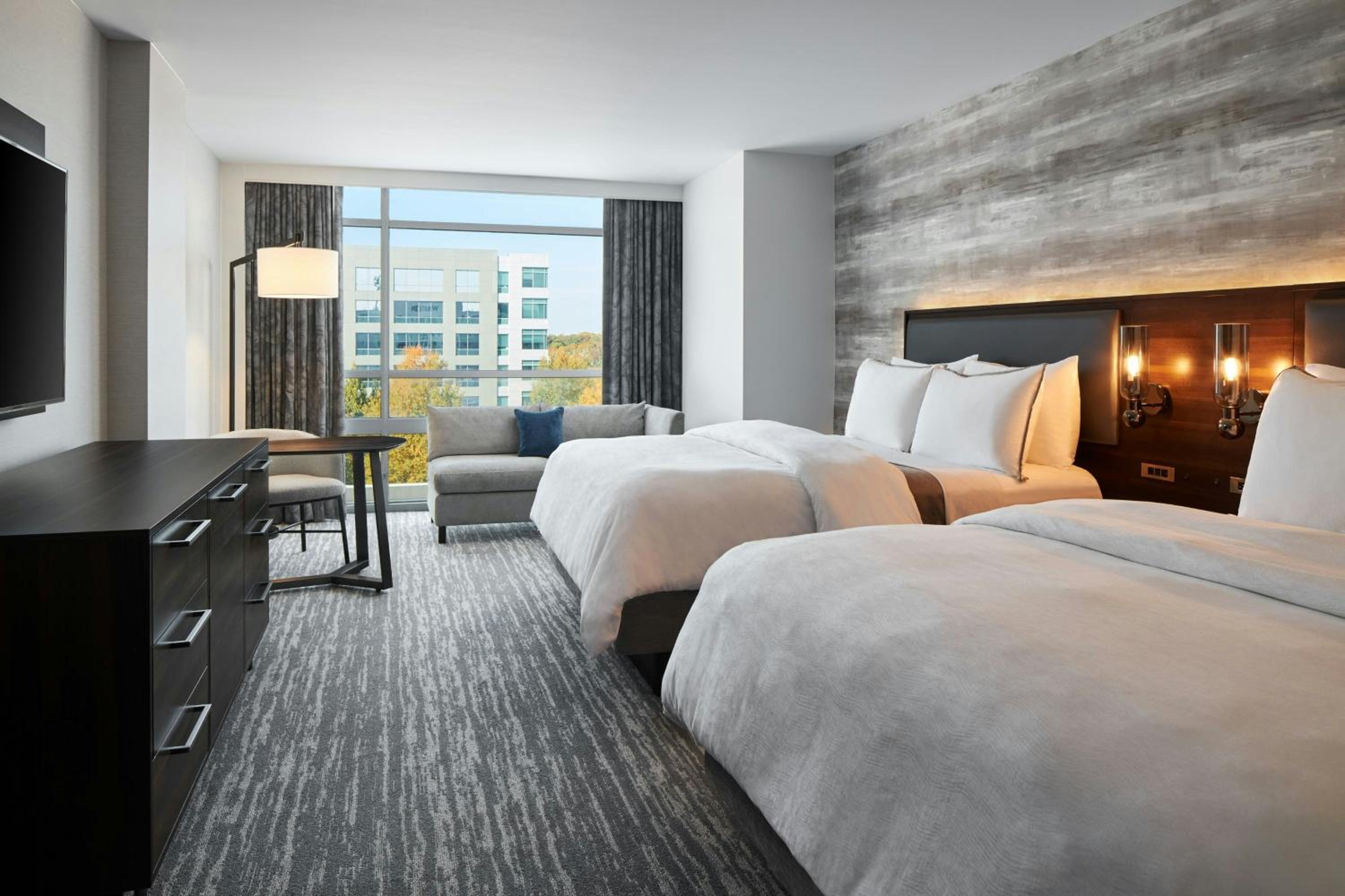 Guest Room, 2 Queen Beds, Club Floor