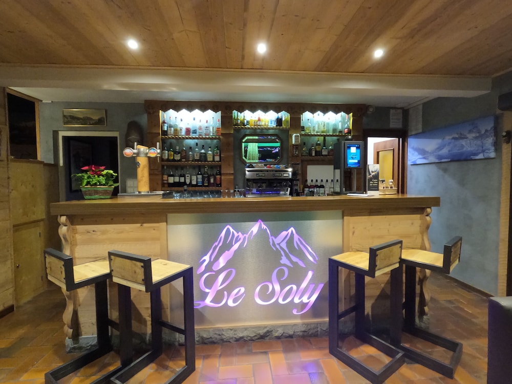 Hotel Le Soly Varnay 54/68