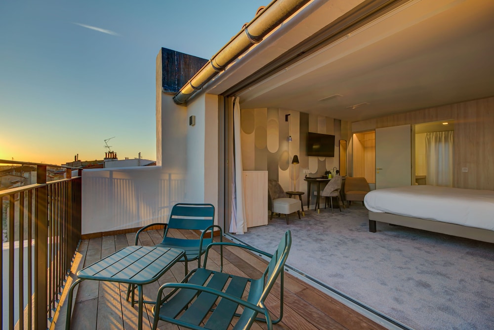 Alex Hotel 36/58