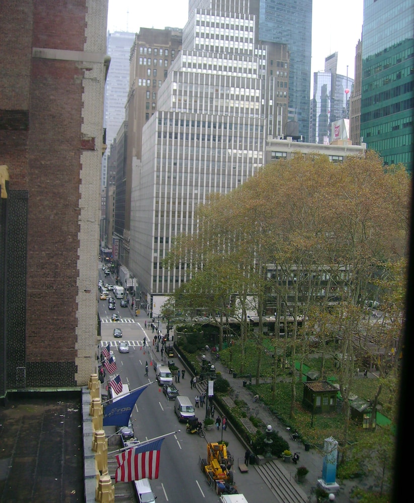 Bryant Park Hotel 57/62