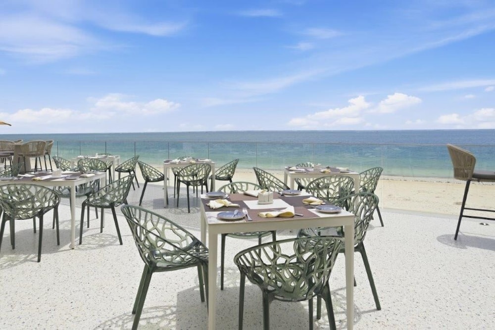 Bamburi Beach Hotel 46/74