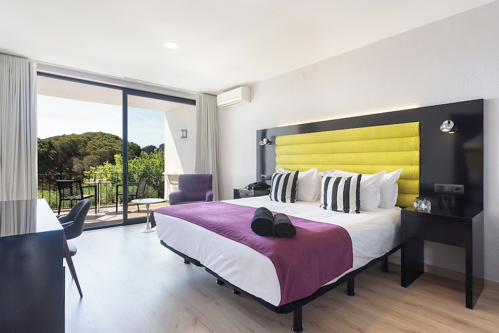 Melia Begur Aigua Blava 26/64