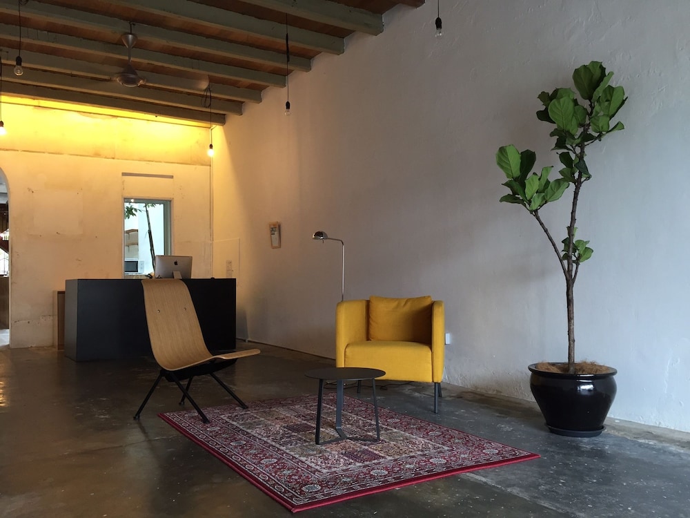The Frame Guesthouse 43/55