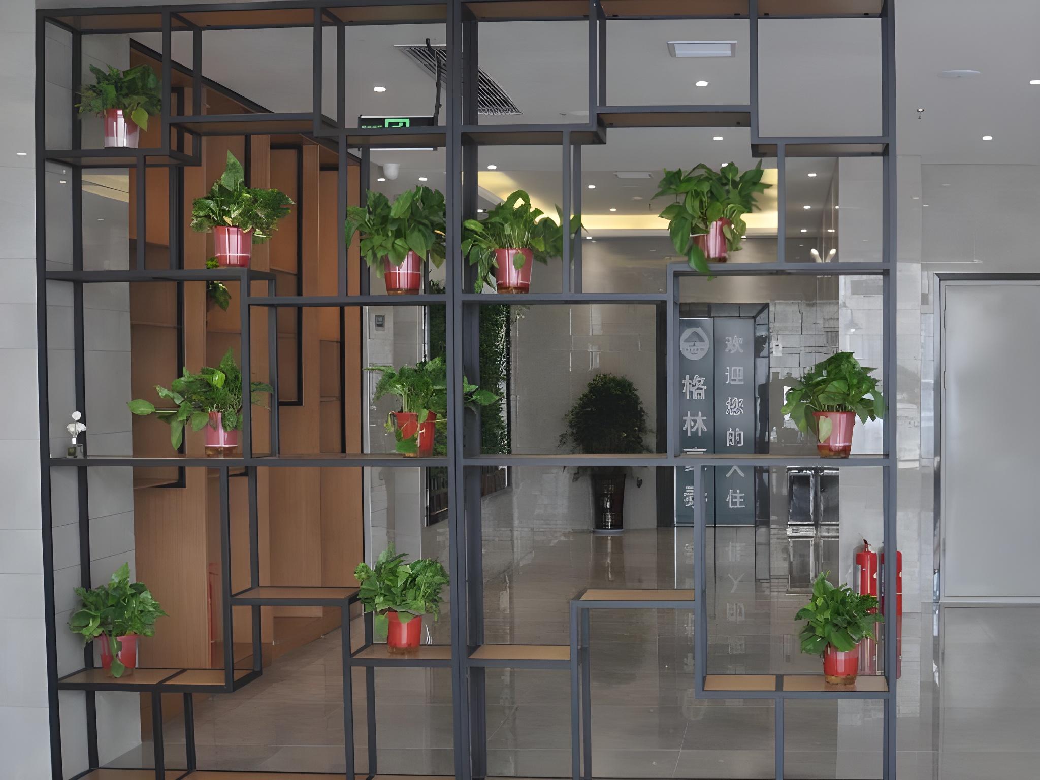 Green Haotai Zhixuan Hotel (Shangqiu City Zhecheng County Shanghai Road store) 6/19