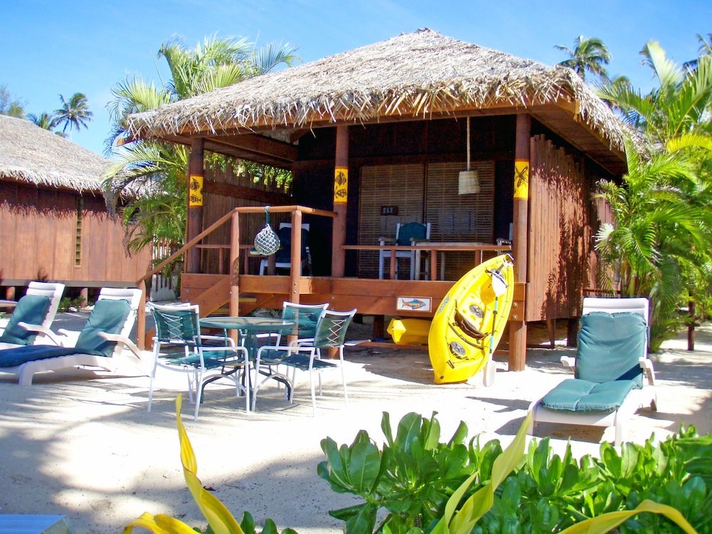 Rarotonga Beach Bungalows 2/50