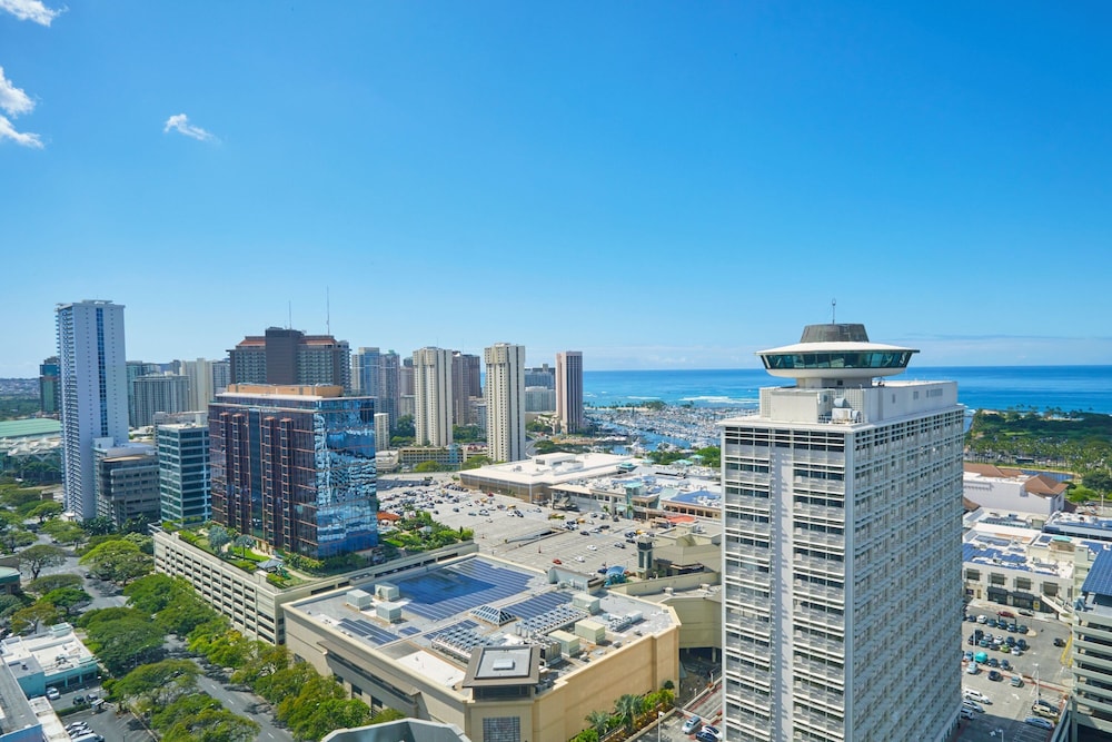 Renaissance Residences Oahu Honolulu 49/50