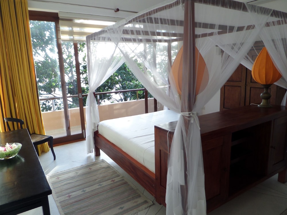 Sea Heart House On Koggala Lake 14/50
