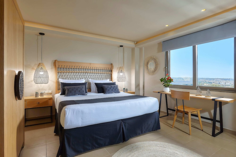 Grace Villas Collection Adult Only 18 + 67/149