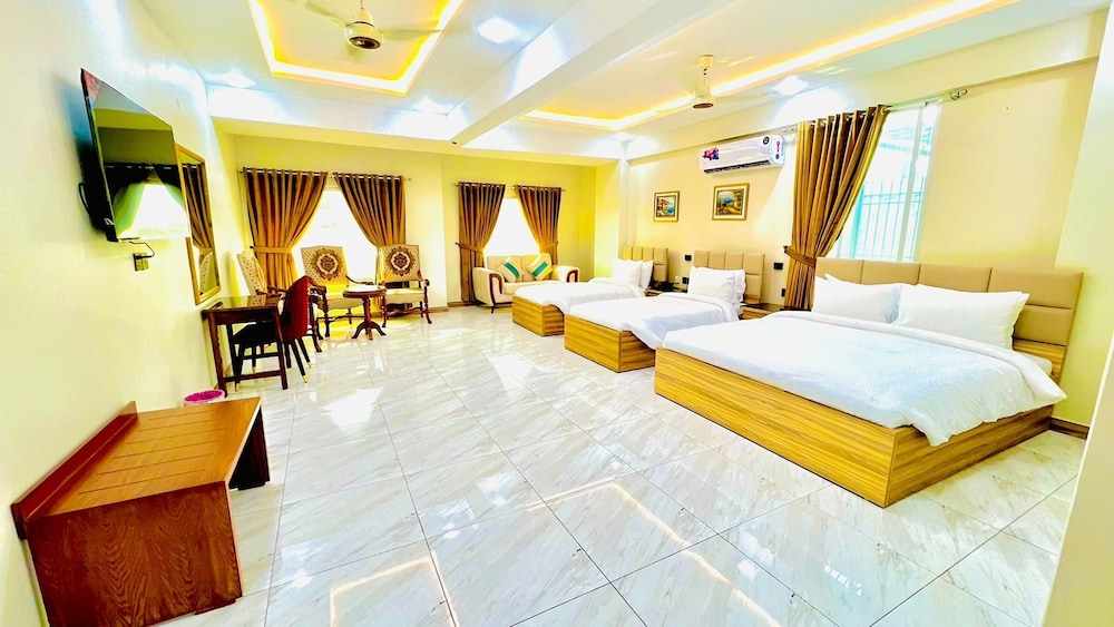 Hotel Pearl Inn 26/64