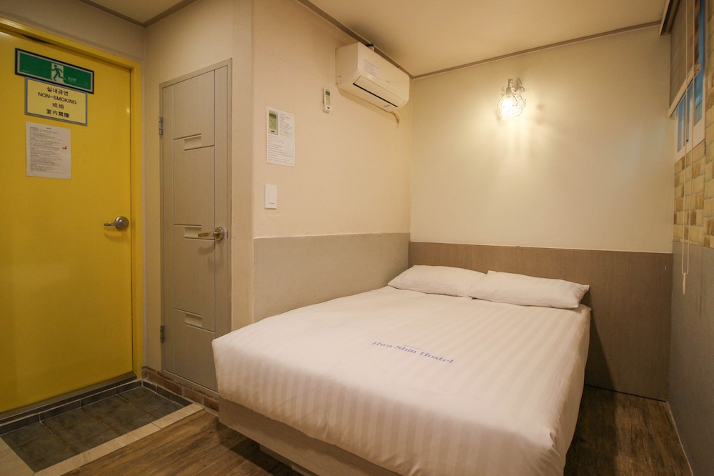 Dongdaemun Hwashin Hostel 13/47