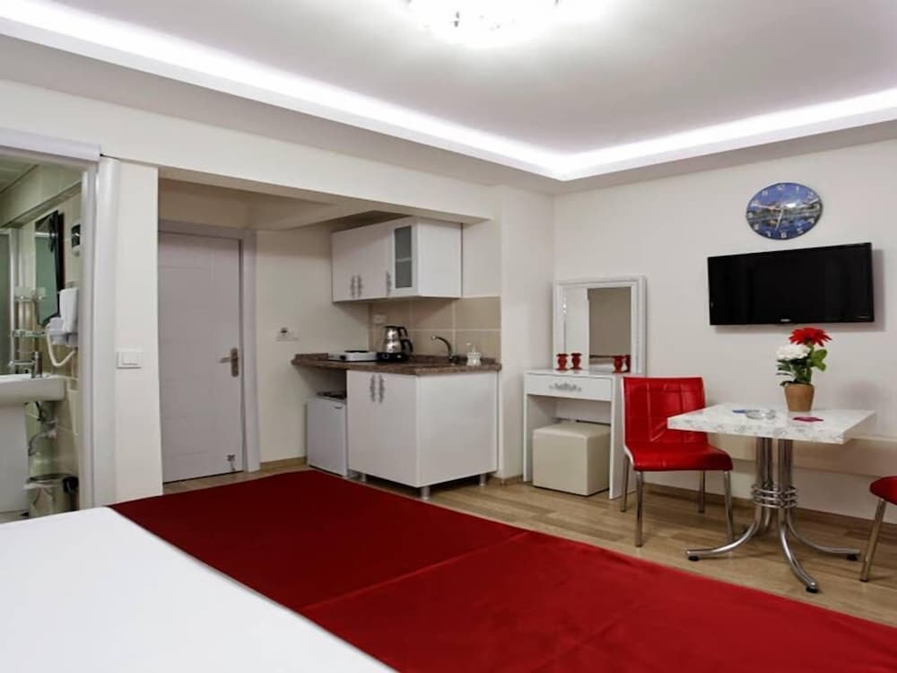 Taksim Istiklal Suites 6/20
