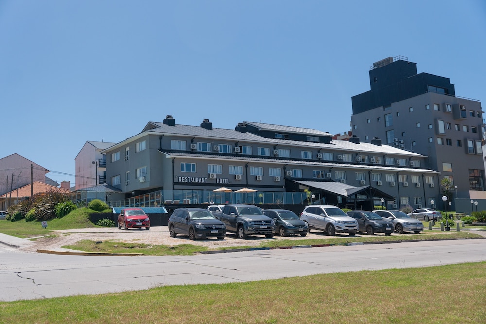 Hotel AATRAC 2/50
