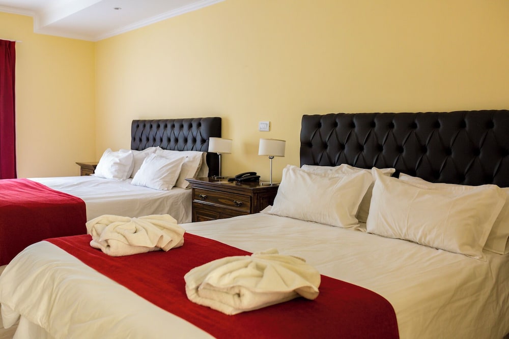 Hotel San Carlos 10/40