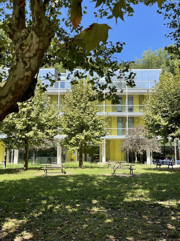 Green Nest Hostel Uba Aterpetxea 62/66