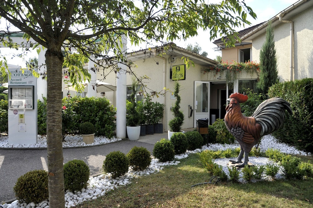 COTTAGE HOTEL 45/50