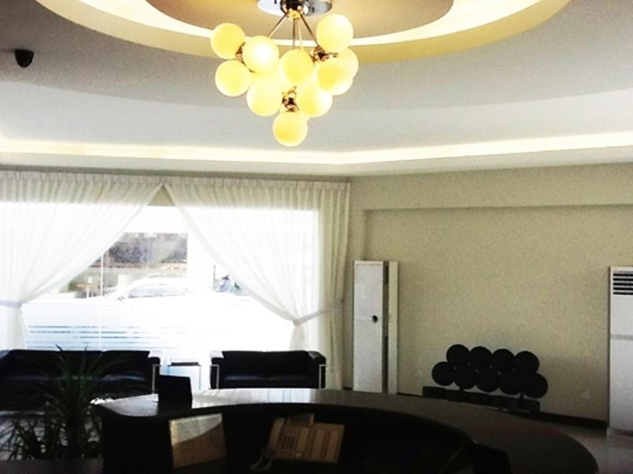 Goldenhill Hotel 5/19