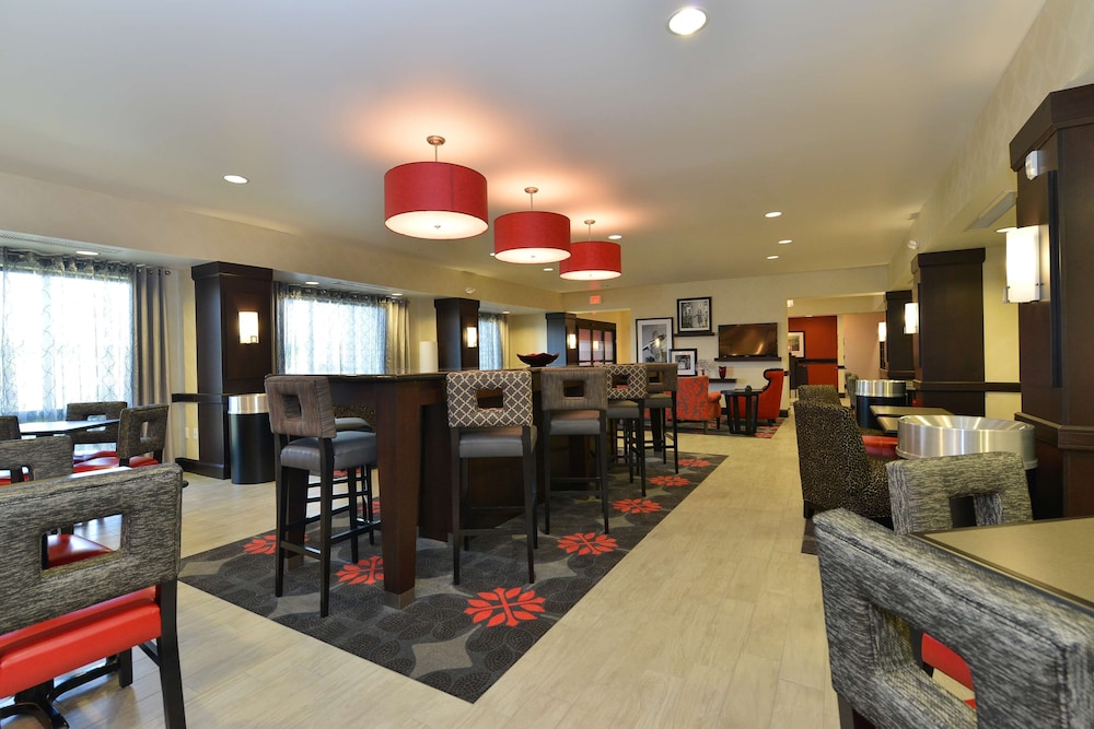 Hampton Inn Middletown OH 40/48