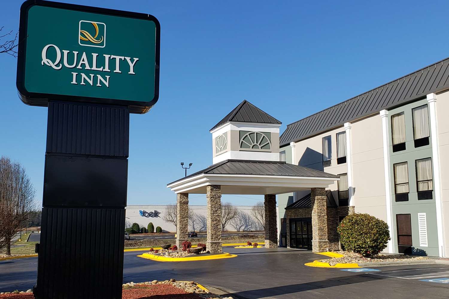 Quality Inn & Suites Lexington South 30/36