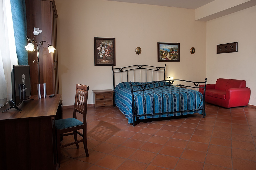 Grand Hotel Capodimonte 41/58