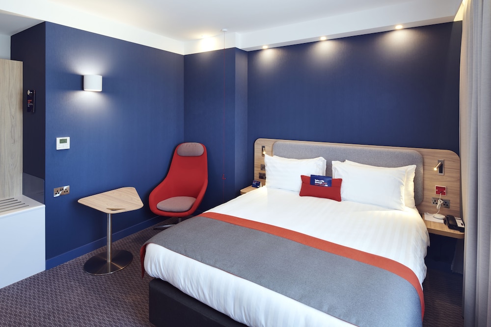 Holiday Inn Express Gibraltar 11/48