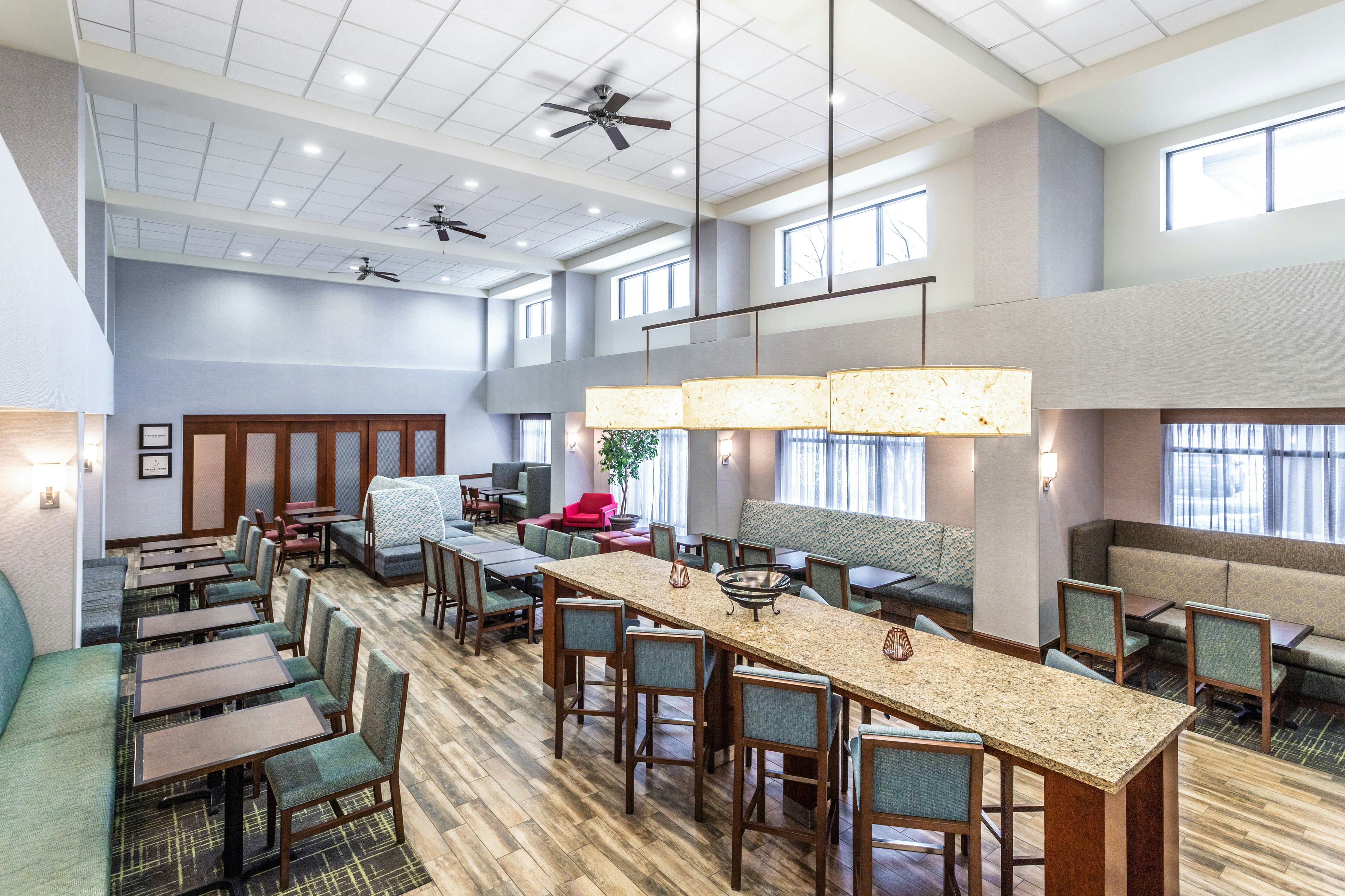 Hampton Inn Suites Minneapolis St Paul Arpt-Mall of America 29/44