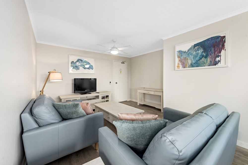 Sandpiper Apartments 43/71