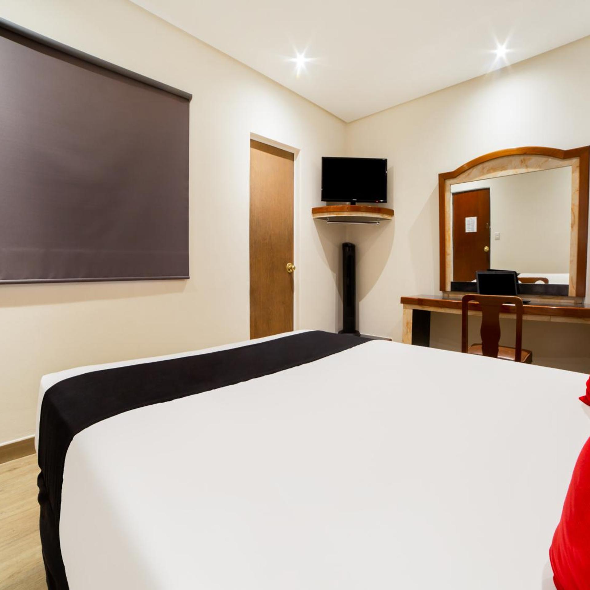 غرفة سوبيريور، Hotel Monarca 3/10