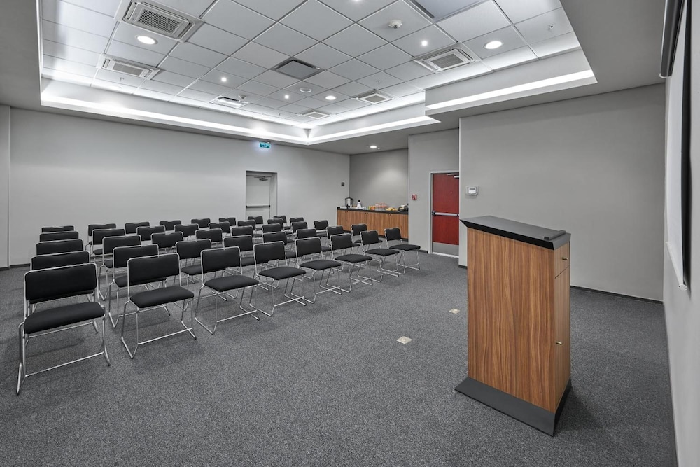 City Express by Marriott Monterrey Santa Catarina 27/32