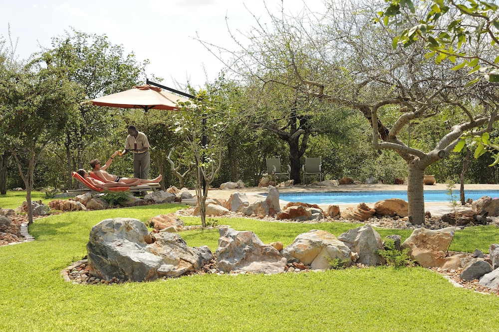 Etosha Village 37/42