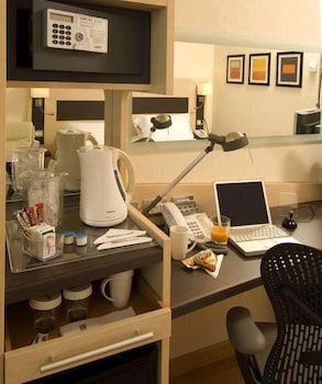 Hilton Garden Inn Rome Airport 51/75