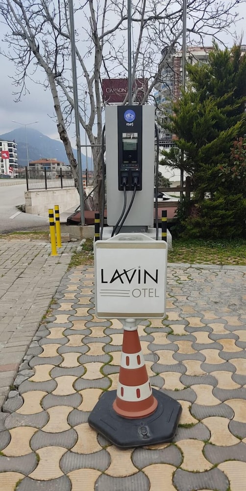 LAVIN OTEL 69/72