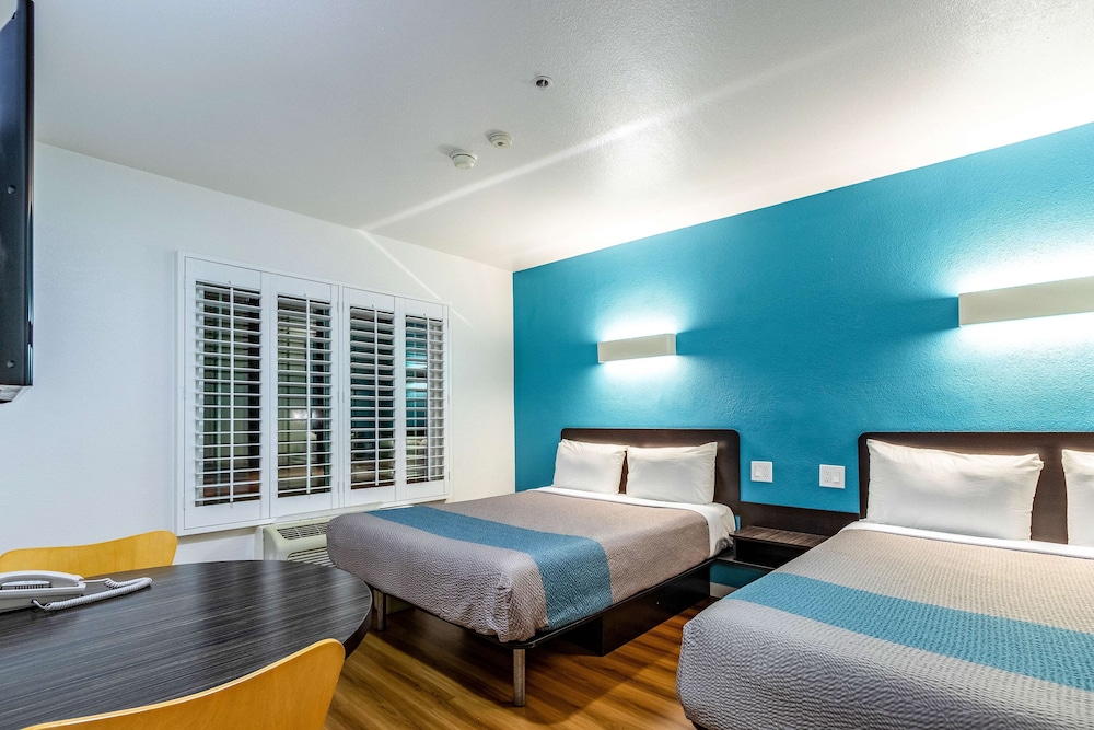Motel6 Fountain Valley, CA - Huntington Beach Area 15/37