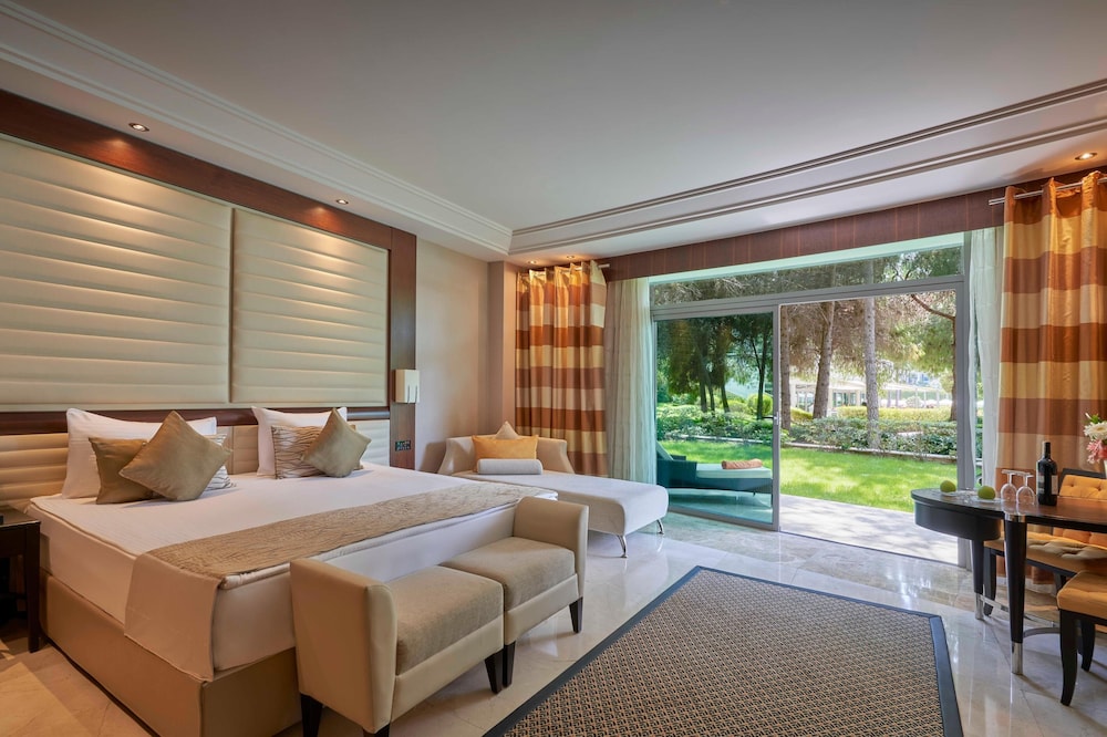 SUPERIOR ROOM GARDEN VIEW